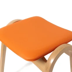 [BEAMS JAPAN x AKITA MOKKOU] 202 STOOL _ ORANGE