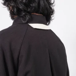 [MERELY MADE] MERELY DOBBY COTTON RAGLAN CAPE SHIRTS _ BLACK