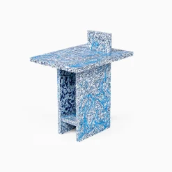 [SPACE AVAILABLE] SELF ASSEMBLE STOOL _ BLUE