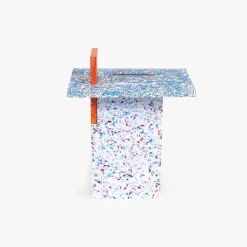 [SPACE AVAILABLE] SELF ASSEMBLE STOOL _ MULTI