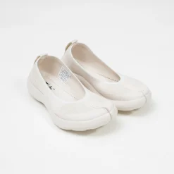 [TABI FOOTWEAR] TABI BALLERINA _ OFF WHITE