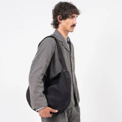 [T.T] LOT.004 NEWSBOY BAG _ BLACK
